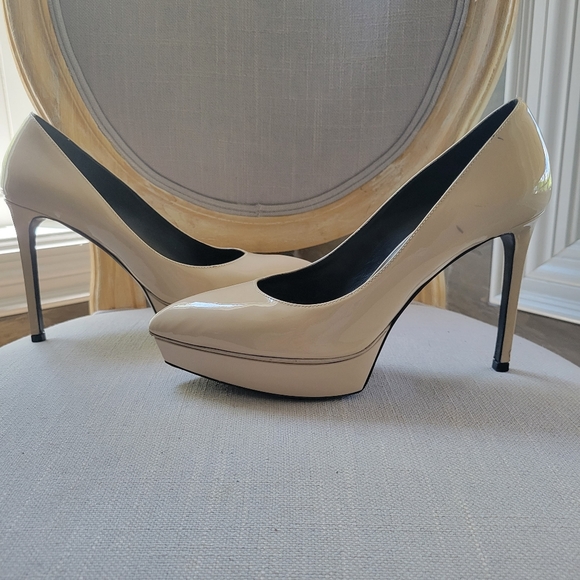 SAINT LAURENT classic heels in nude - Picture 6 of 14